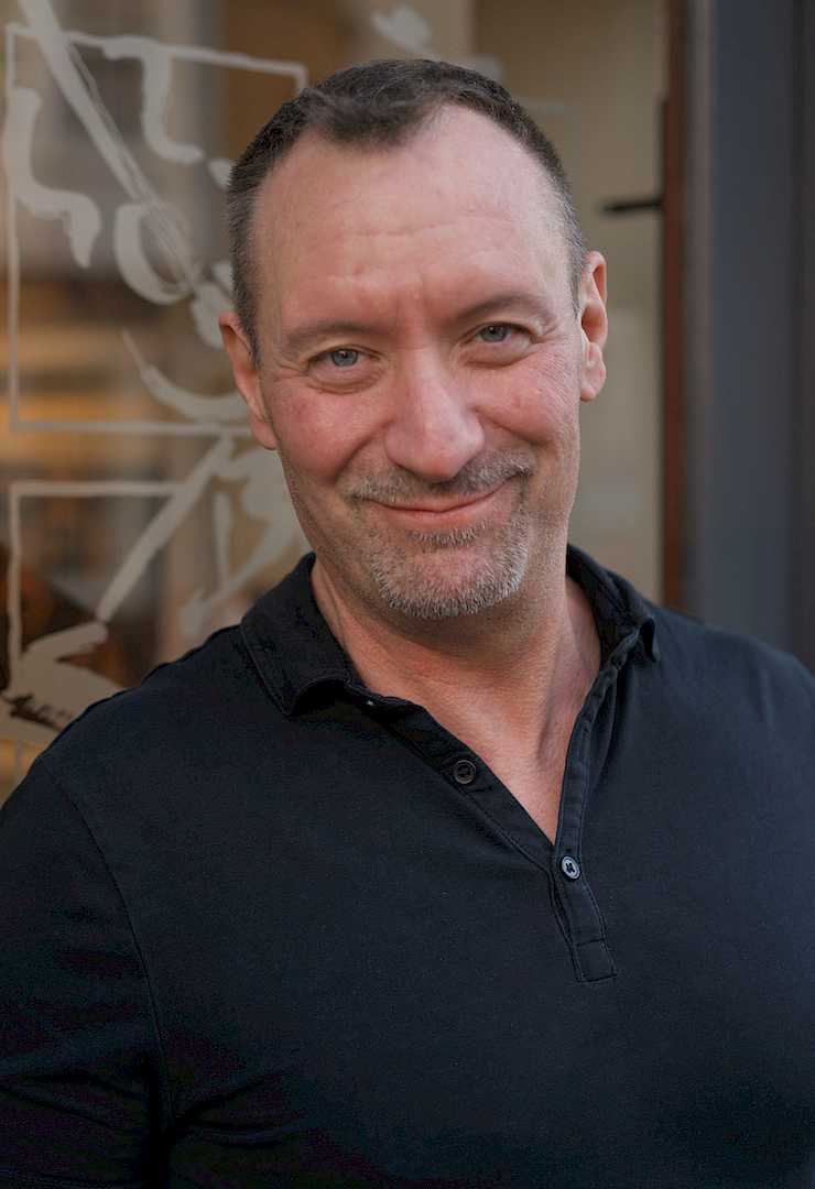 Headshot photo of Dominic Lye - Infidelity